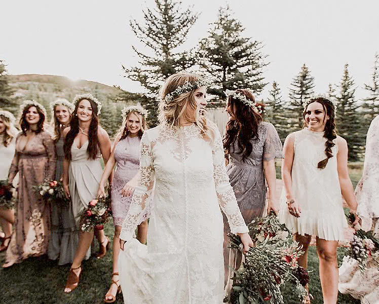 Платья подружек невесты в одном стиле