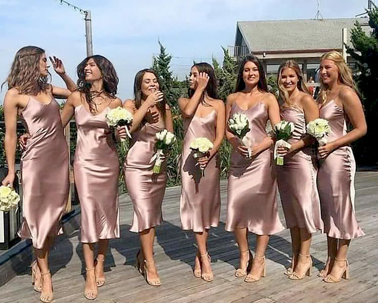 Шелковые платья для подружек невесты, фото и идеи образов