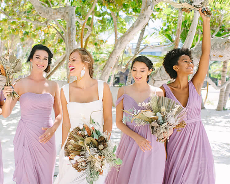 Можно ли выбрать сиреневые платья для подружек невесты