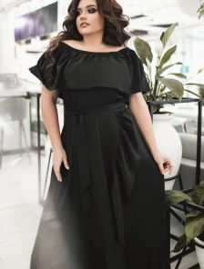 Черное красивое платье большого размера