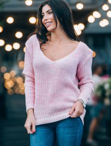 Розовый вязаный теплый свитер со спущенным верхом 20% шерсть