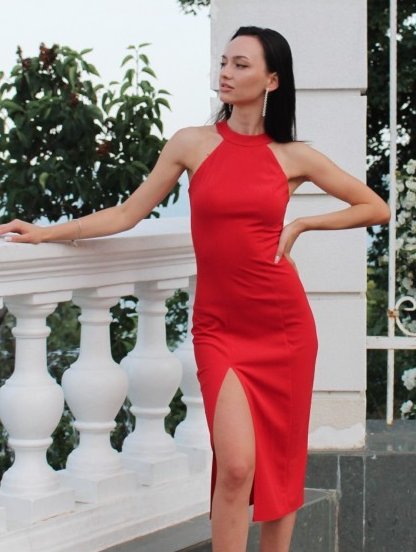 Красное платье с открытой спиной и разрезом на ноге, фото 1