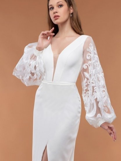 Белое кружевное вечернее платье в пол