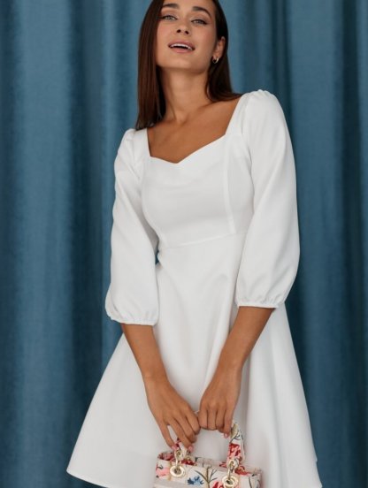 Нарядное короткое белое платье с рукавом 3/4, фото 1