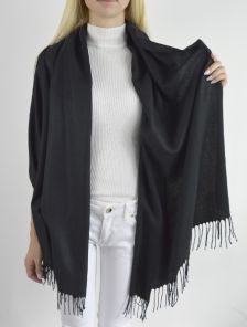 Кашемировый шарф черного цвета