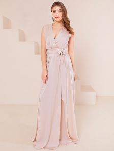 Вечернее светлое пудровое шелковое платье в пол с разрезом