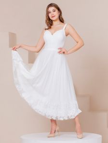 Молочное длинное платье миди с фатиновой юбкой и оборкой