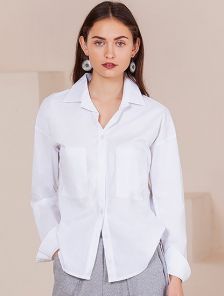 Белая классическая женская рубашка с класическим воротником
