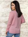 Женский теплый свитер с оригинальными потертостями розового цвета, фото 2