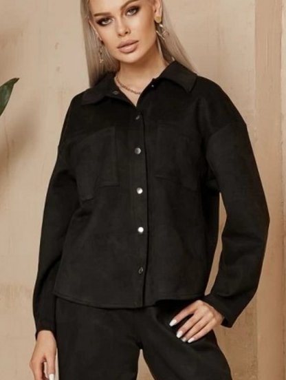 Женский замшевый брючный костюм черного цвета, фото 1