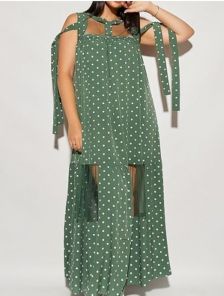 Летнее стильное зеленая макси платье-сарафан с открытыми плечиками