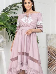 Модное розовое платье миди длины с вставками кружева и сетки