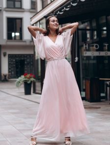 Нарядное розовое блестящее платье в пол