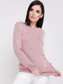 Женский теплый свитер с оригинальными потертостями розового цвета