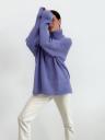 Теплый вязаный стильный свитер сиреневого цвета с горловиной, фото 5