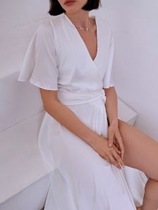 Нарядное шелковое белое платье в пол, юбка-солнце с разрезом