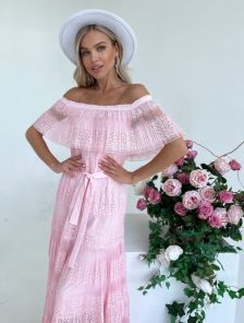 Длинное летнее розовое кружевное платье