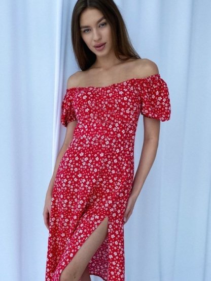 Штапельное красное платье миди в цветочный принт с разрезом по ноге, фото 1