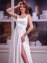 Простое и элегантное белое платье макси с высоким разрезом — идеально подходит для свадьбы, помолвки или особых мероприятий, фото 5