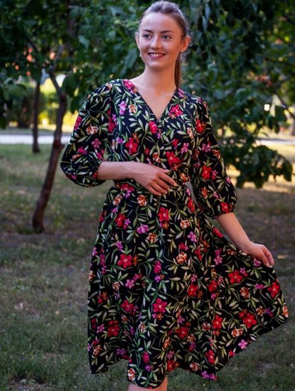 Осеннее платье-миди с цветочным принтом: повседневная расклешенная юбка-трапеция с рукавами 3/4 для свадебных гостей, фото 1