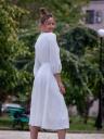 Классическое белое платье-миди трапеции с рукавами-фонариками и съемным поясом для помолвочных фотографий, фото 4