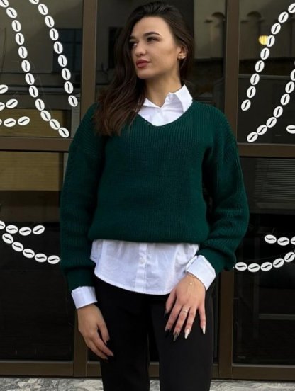 Женский черный свитер с V-образным вырезом, фото 1