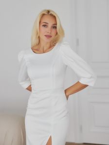 Изысканное белое платье миди с открытой спинкой – идеально для выпускного или помолвки