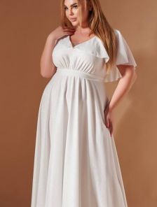Белое длинное шифоновое платье большого размера с коротким рукавом и поясом