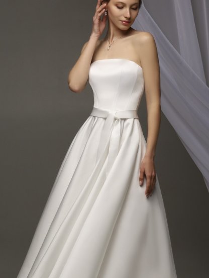 Длинное свадебное платье с оголенными плечами, фото 1