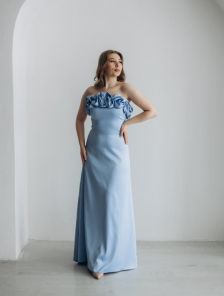 Шикарное голубое атласное платье макси с открытыми плечами для летней свадьбы