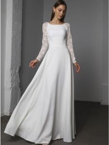 Шикарное платье макси белого цвета с кружевными рукавами и спинкой