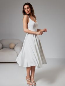 Белое атласное миди-платье