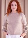 Увеличить фото Женский вязаный свитер капучино с цветочным узором на рукавах, фото 2
