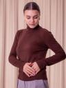 Однотонный базовый гольф шоколадного цвета с горловиной, фото 3