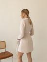 Увеличить фото Стильное короткое бежевое платье-пиджак на длинный рукав, фото 4