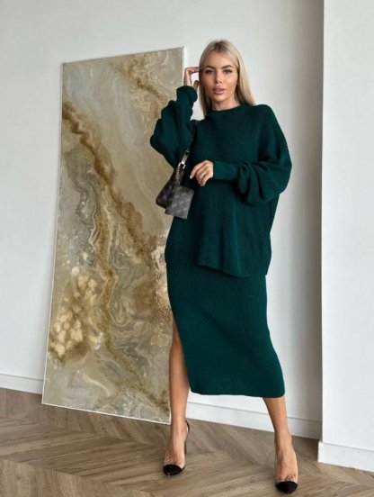 Теплый вязаний женский костюм-двойка: кофта и длинная юбка, фото 1