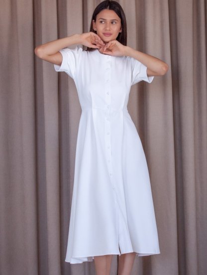 Женское платье миди белого цвета на пуговицах, фото 1
