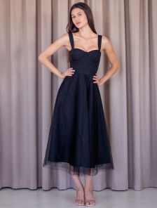 Корсетное черное платье миди длины со шнуровкой