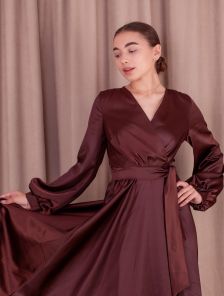 Праздничное универсальное платье миди на запах с длинными рукавами шоколадного цвета