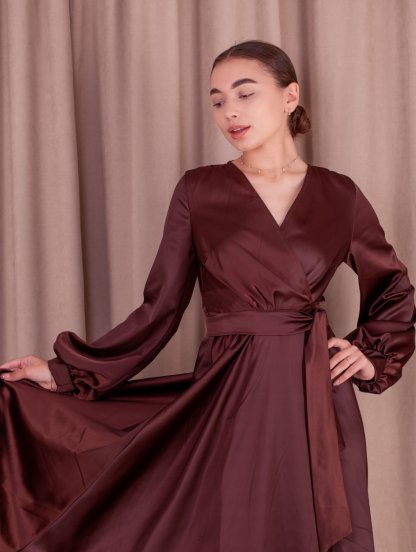 Праздничное универсальное платье миди на запах с длинными рукавами шоколадного цвета, фото 1