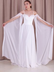 Вечернеее длинное белое платье с корсетом и красивыми рукавами