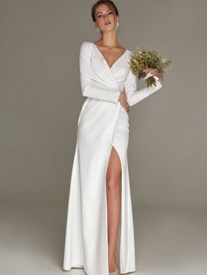 Длинное простое белое свадебное платье на длинный рукав, фото 1