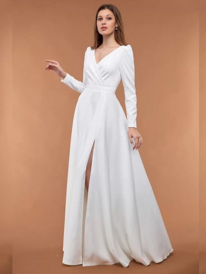 Классическое длинное белое платье на длинный рукав и с разрезом по ноге и с v вырезом, фото 1