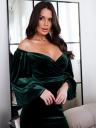 Бархатное изумрудное футлярное платье с открытыми плечами, фото 2