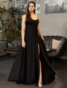 Вечернее длинное черное платье с корсетом