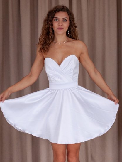 Атласное короткое белое платье со съемными рукавами, фото 1