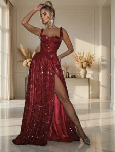 Вечернее темно красное платье с корсетом и с разрезом на ноге