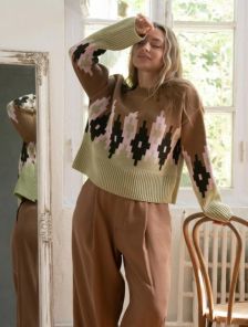 Стильный вязаный джемпер оверсайз