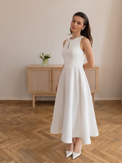 Нарядное платье миди белого цвета с широкими бретелями, фото 1