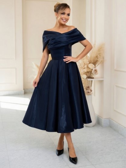 Синее платье с корсетом и открытыми плечами миди длины, фото 1